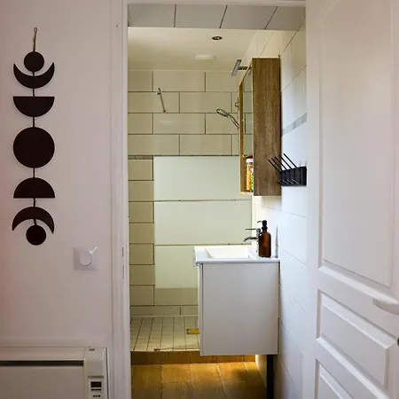 Le Petit Kandinsky Apartment *